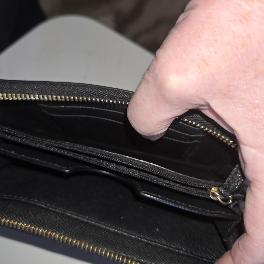Michael Kors Black Saffiano Zip Wallet with Gold Logo - Picture 3 of 4